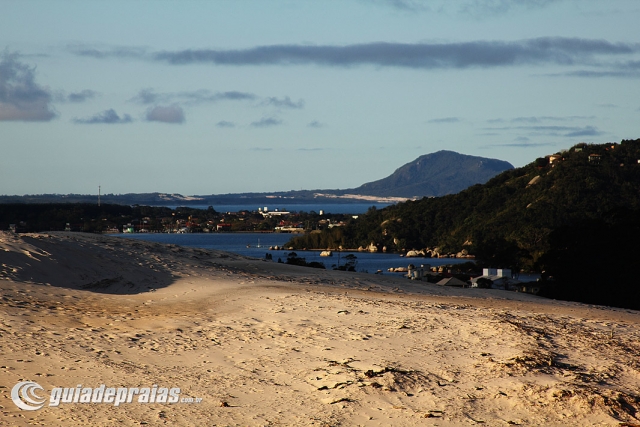 Dunas da Joaquina e Lagoa ao fundo | Foto de g